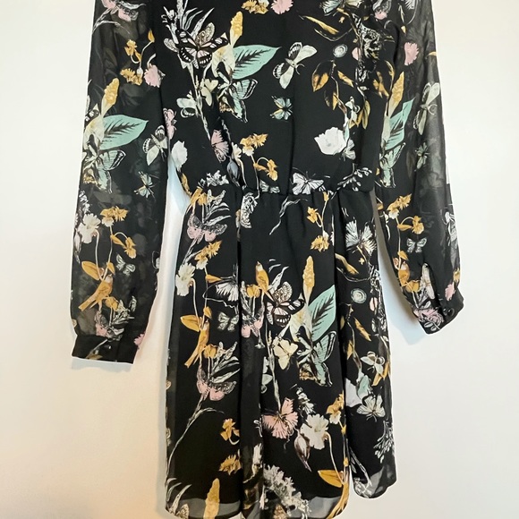 Petite butterfly romper - Picture 10 of 15
